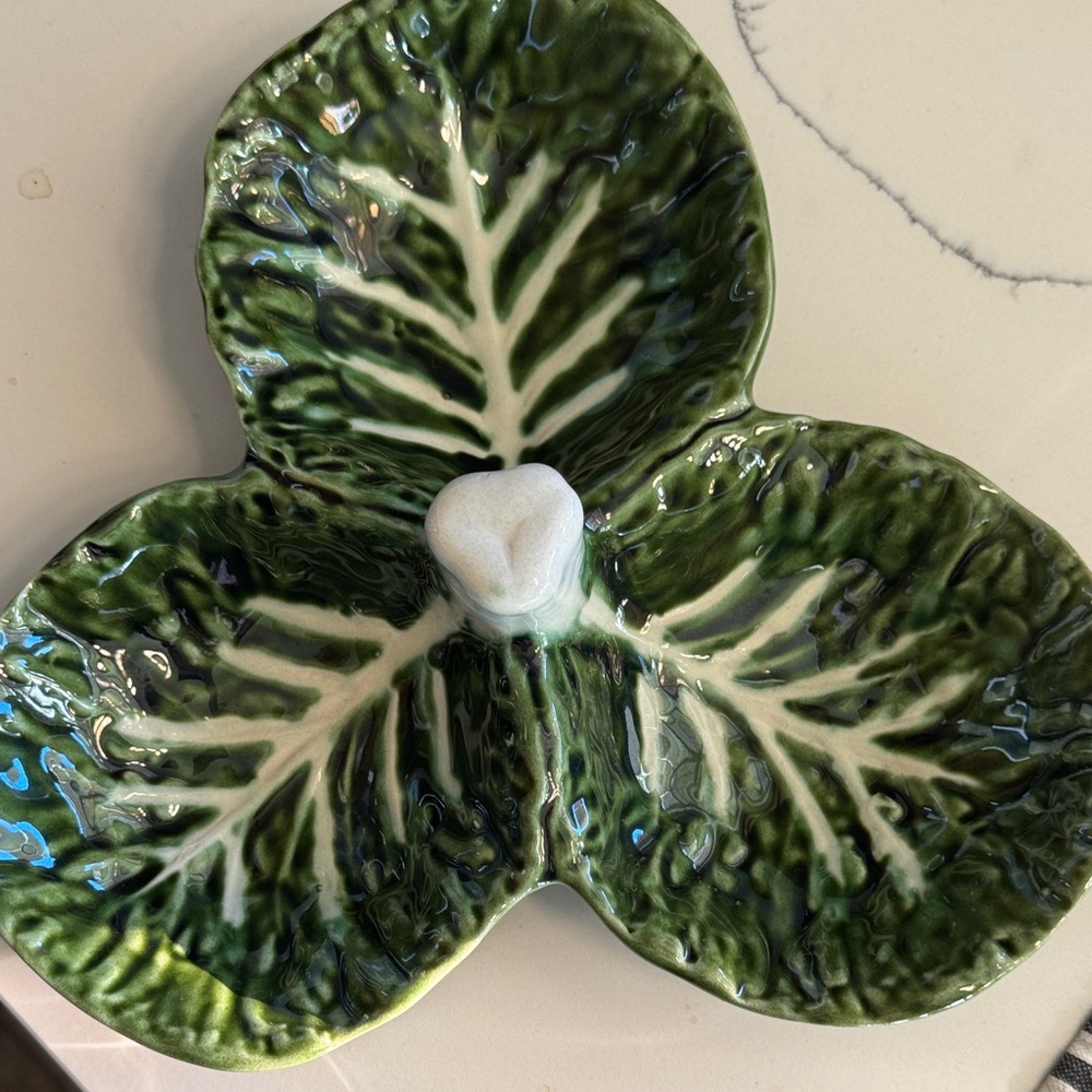 Green cabbage Leaf 3 bowl vintage Dish